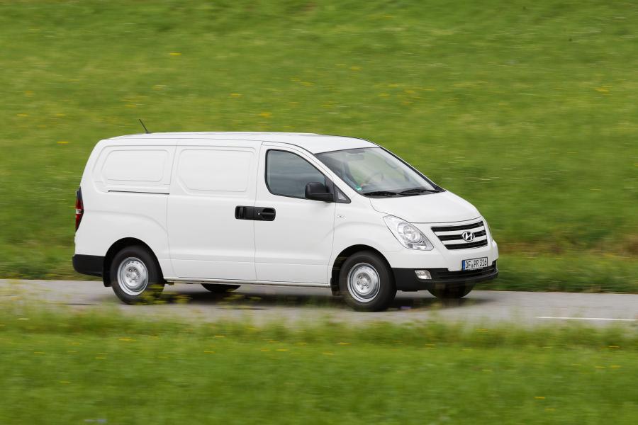  Hyundai H-1 Van (TQ) 2016 года  (фото 3 из 26)